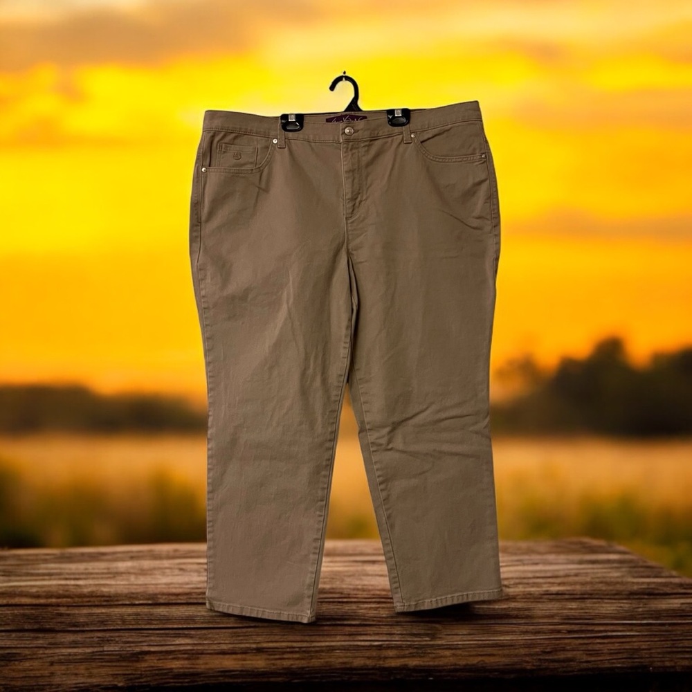 Gloria Vanderbilt Amanda Taupe Jeans